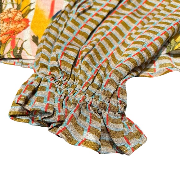 NWT Anthropologie blouse beautiful flower design on front checked back - Picture 6 of 8
